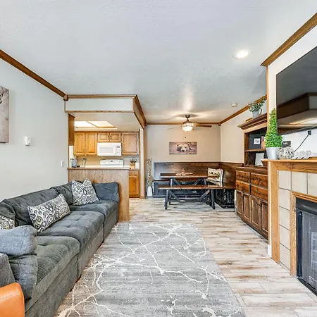 Brian Head Condo With Pool Access - Steps To Resort!